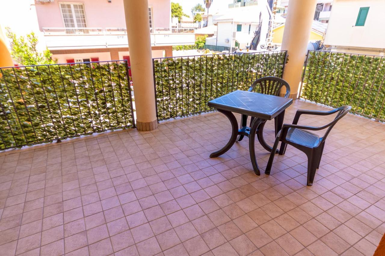 Residence Palazzo Sayonara Tortoreto Ngoại thất bức ảnh