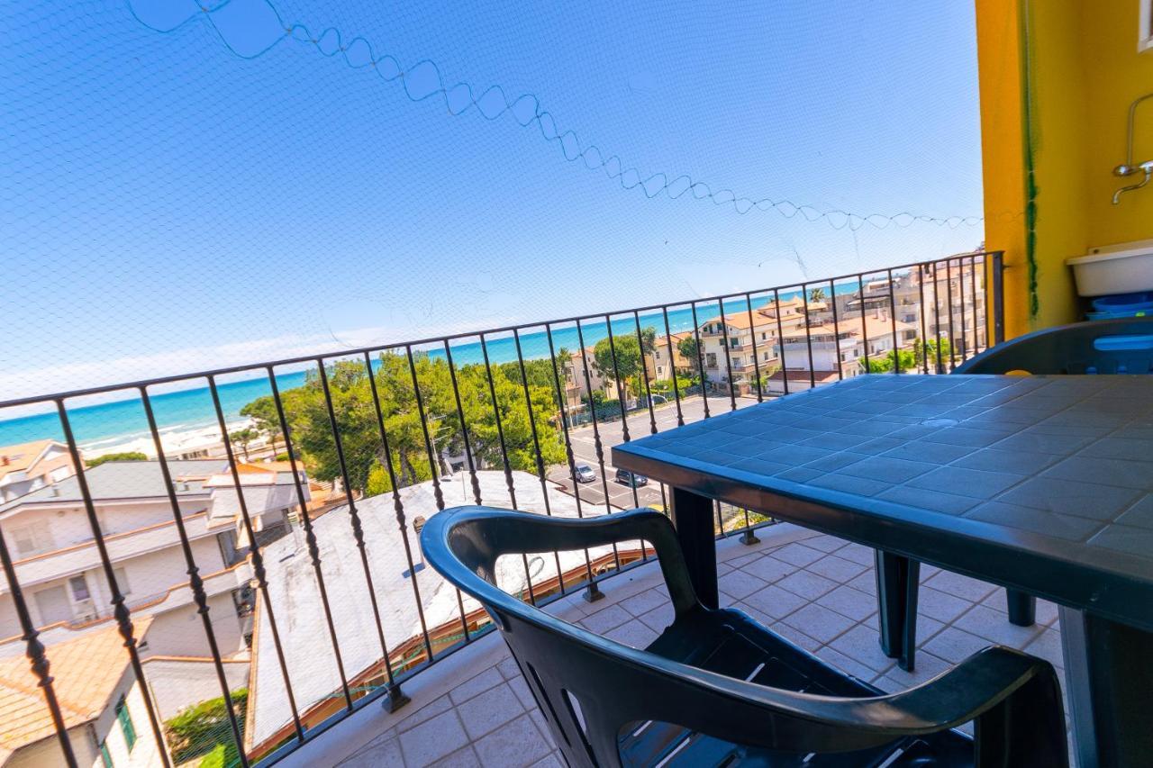 Residence Palazzo Sayonara Tortoreto Ngoại thất bức ảnh
