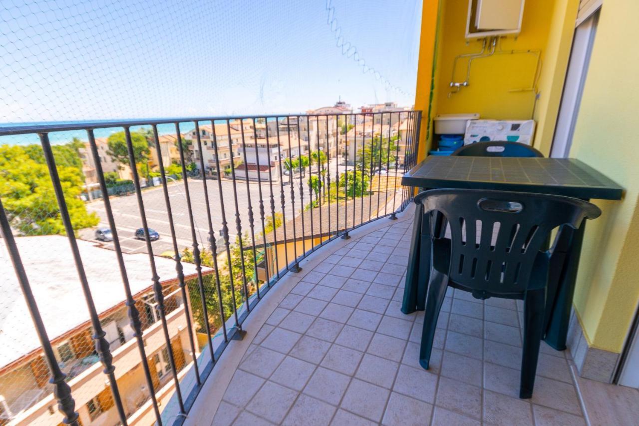 Residence Palazzo Sayonara Tortoreto Ngoại thất bức ảnh