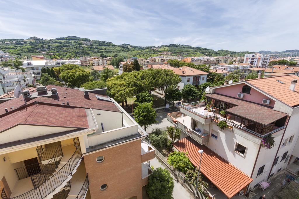 Residence Palazzo Sayonara Tortoreto Ngoại thất bức ảnh